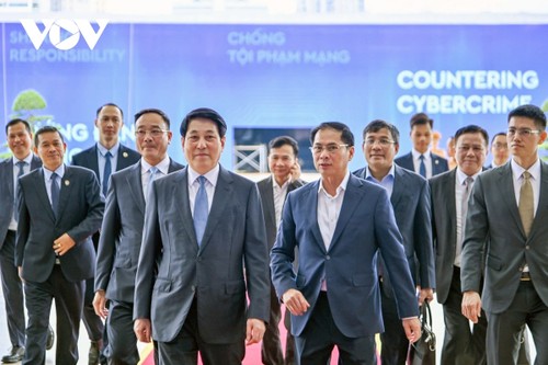 Luong Cuong supervise les préparatifs de la Convention de Hanoï - ảnh 1