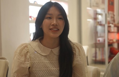 Vie nocturne à Hanoï: quand les cafés deviennent havres de paix - ảnh 2