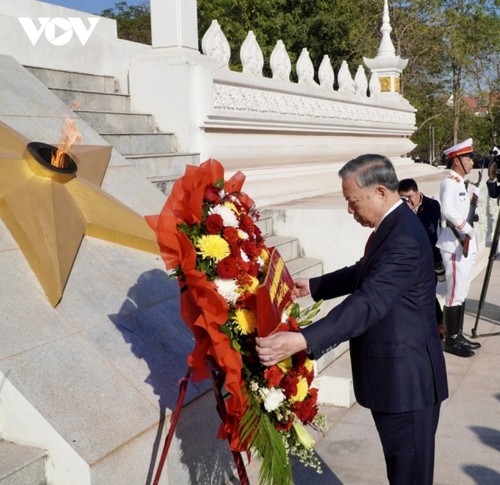 Tô Lâm reçu en grande pompe à Vientiane  - ảnh 2