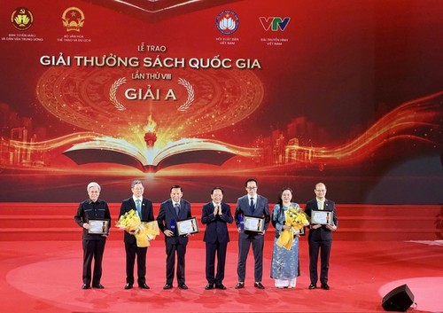 Le Prix national du livre distingue l’édition vietnamienne - ảnh 1