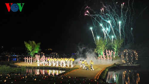 Закрытие Фестиваля Хюэ-2014 - ảnh 14