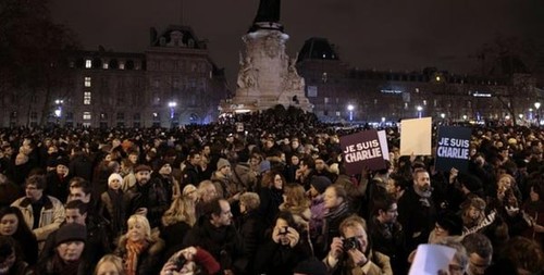 Вьетнам выразил соболезнования Франции в связи с нападением на редакцию журнала Charlie Hebdo - ảnh 1