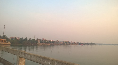 Заря над рекой Нятле - ảnh 11