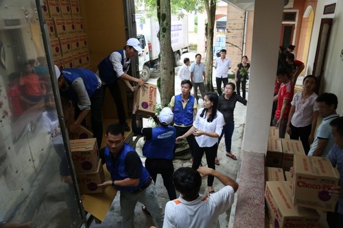 Quang Binh: après les crues, l’entraide - ảnh 1