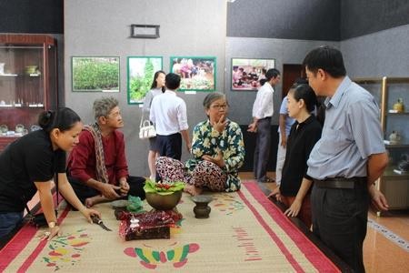 Exposition sur la coutume du bétel des ethnies vietnamiennes - ảnh 1