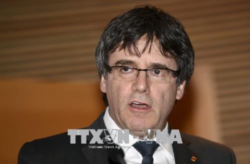 Puigdemont: Madrid «respecte» les décisions judiciaires - ảnh 1