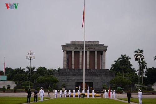 La fête nationale à la Une de la presse vietnamienne - ảnh 1