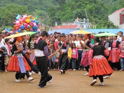 Le Nouvel An traditionnel des Mông - ảnh 1