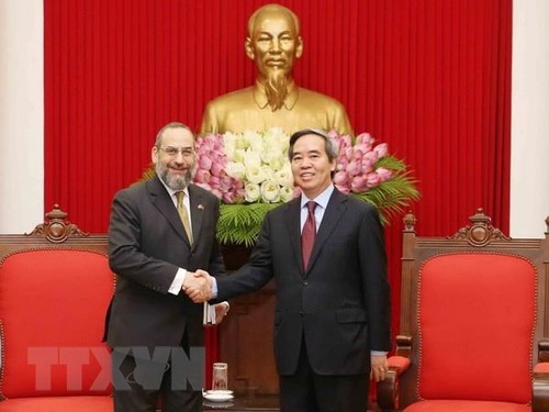 Des officiels du Département du Trésor américain en visite au Vietnam - ảnh 1