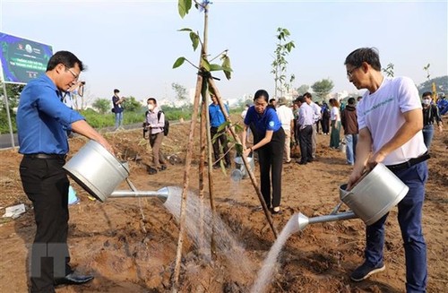 Coup d’envoi de la fête de plantation à Hô Chi Minh-Ville - ảnh 1