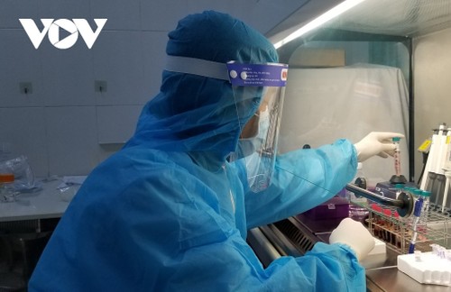 Covid-19: le Vietnam confirme 389 nouveaux cas - ảnh 1