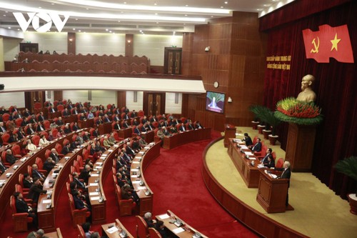 Nguyên Phu Trong rencontre d’anciens dirigeants du Parti et de l’État - ảnh 1