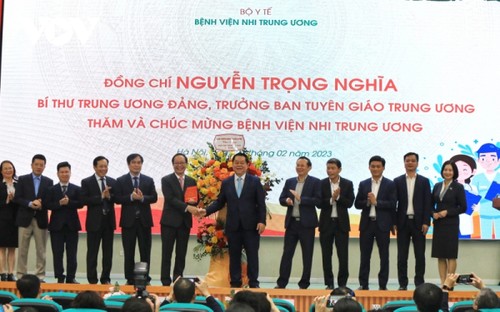 Célébration de la Journée des médecins vietnamiens - ảnh 1