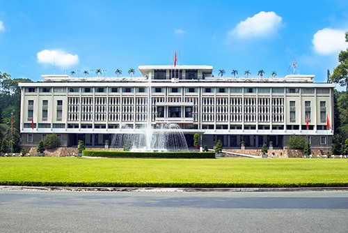 Hô Chi Minh-ville: les vestiges historiques révolutionnaires attirent les touristes étrangers - ảnh 2