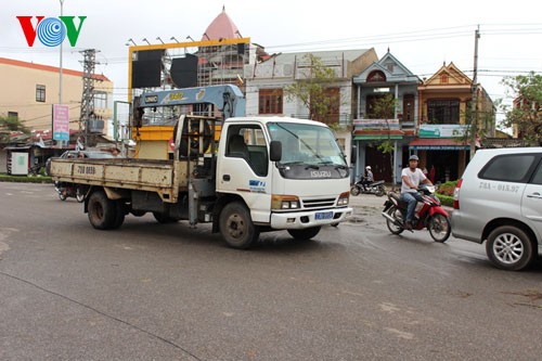 Đồng Hới, Quảng Bình tan hoang sau bão số 10 - ảnh 5