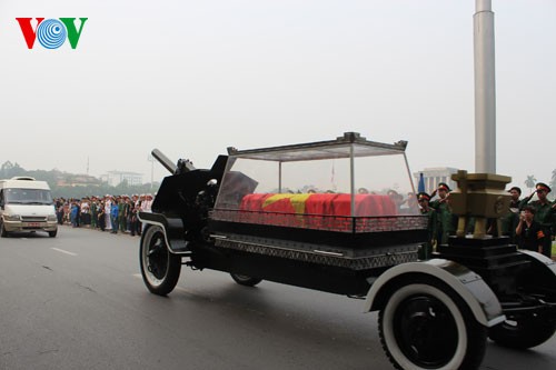 河内人民含泪送别武元甲大将 - ảnh 6