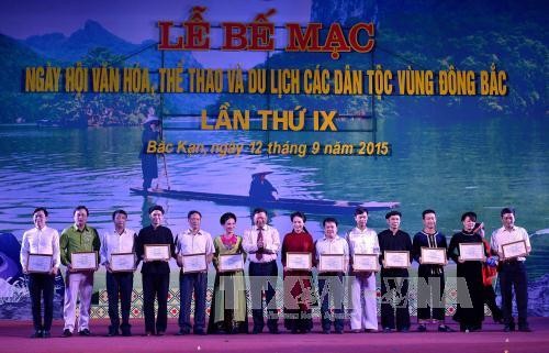 Ngày hội Tôn vinh bản sắc văn hóa các dân tộc vùng Đông Bắc - ảnh 1