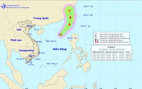 Áp thấp nhiệt đới cách quần đảo Hoàng Sa 490 km, mạnh cấp 7 - ảnh 1