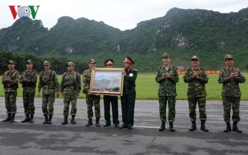 Chủ tịch nước Trần Đại Quang thăm, làm việc với Bộ Quốc phòng - ảnh 3