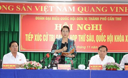 Lãnh đạo Đảng, Nhà nước tiếp xúc cử tri sau kỳ họp Quốc hội - ảnh 1