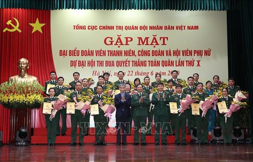 Gặp mặt 92 đại biểu đoàn viên thanh niên công đoàn và phụ nữ dự Đại hội Thi đua quyết thắng - ảnh 1