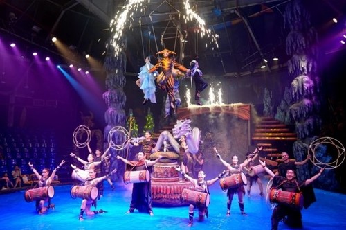 Vở xiếc "Vùng đất kỳ bí" gây sốt vé chưa từng có ở Thành phố Hồ Chí Minh - ảnh 1