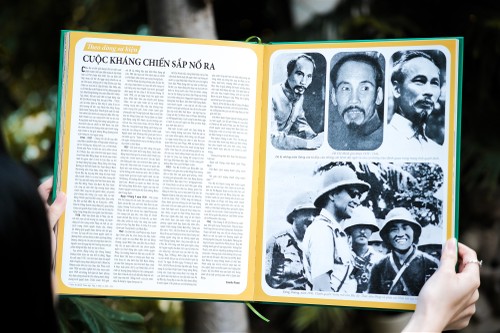 Hành trình từ Italia đến Việt Nam  của cuốn sách tranh “Hồ Chí Minh – Một con người và một dân tộc“ - ảnh 2