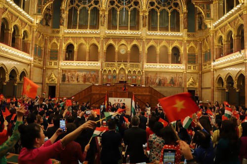 Chuẩn bị khai cuộc Diễn đàn phụ nữ Việt Nam tại Châu Âu lần thứ hai - ảnh 1