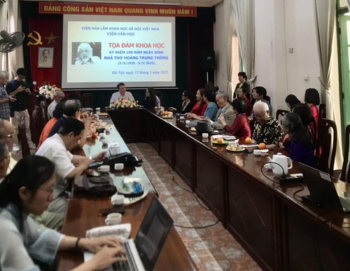 Thơ Hoàng Trung Thông: “Theo cánh buồm đi mãi đến nơi xa”… - ảnh 1