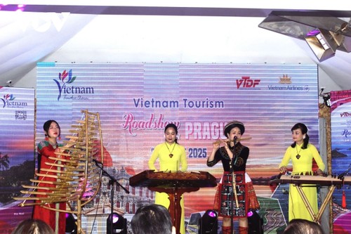 Quảng bá du lịch - ẩm thực Việt đến người dân Séc và bạn bè quốc tế - ảnh 2