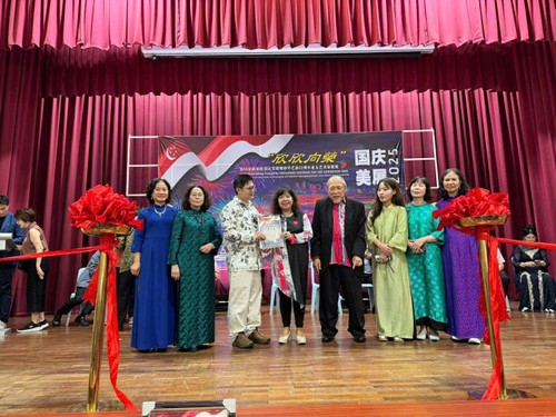 Các họa sĩ Việt Nam tham gia Triển lãm Nghệ thuật tại Singapore - ảnh 1