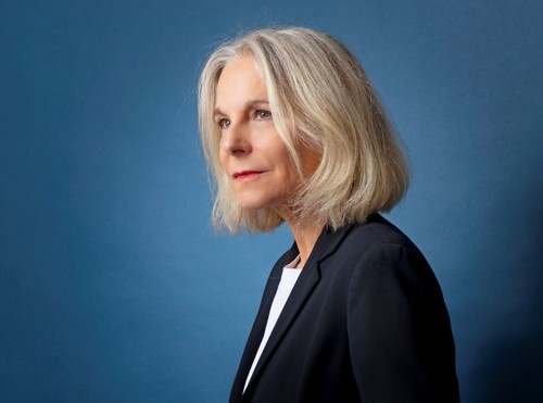 Nhà văn Pháp Camille Laurens, thành viên Viện Hàn lâm Goncourt giao lưu văn học tại Việt Nam - ảnh 1