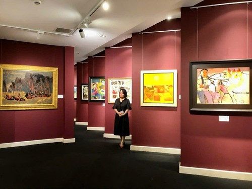 Loạt bài: Phát triển thị trường nghệ thuật Việt Nam - Bài 1: Thị trường mỹ thuật Việt từ hình thái sơ khai đến khát vọng tự chủ - ảnh 2