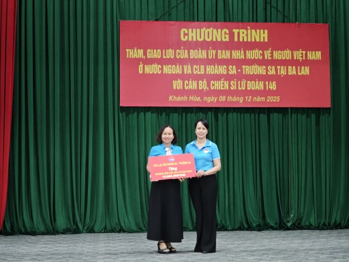 Kiều bào Ba Lan trao tặng Vườn rau xanh cho đảo Trường Sa Lớn - ảnh 7