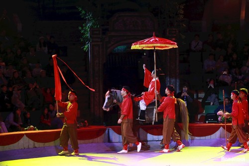 Nghệ thuật xiếc tái hiện những câu chuyện của dòng tranh Đông Hồ - ảnh 2