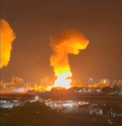 Venezuela ban bố tình trạng khẩn cấp quốc gia sau các vụ nổ ở Thủ đô Caracas - ảnh 1