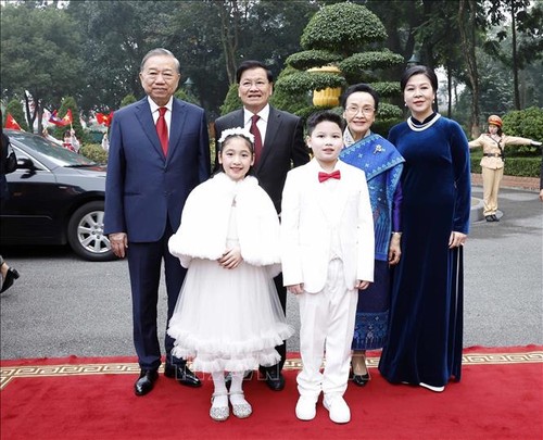 Tổng Bí thư, Chủ tịch nước Lào Thongloun Sisoulith kết thúc chuyến thăm cấp Nhà nước đến Việt Nam - ảnh 1