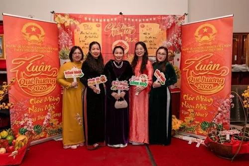 Xuân Quê hương tại Stockholm: hương vị Tết Việt trong lòng Thụy Điển - ảnh 1