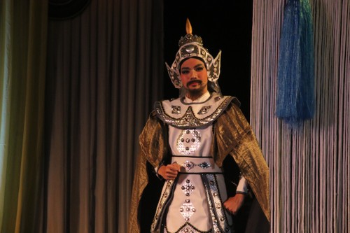 Cải lương “Đế đô sóng cả”: Lật lại bí ẩn triều Đinh – Tiền Lê - ảnh 1