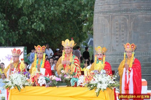 ประมวลภาพเกี่ยวกับงานวิสาขบูชาโลกปี 2014 - ảnh 4