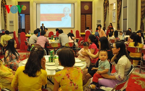 กิจกรรมฉลองวันคล้ายวันเกิดของประธานโฮจิมินห์ในต่างประเทศ - ảnh 1