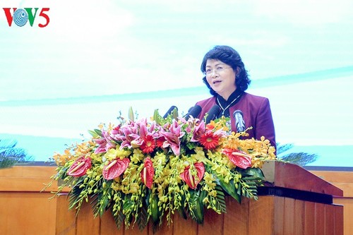  รองประธานประเทศดั่งถิหงอกถิ่งเข้าร่วมการประชุมสรุปผลงานด้านการแข่งขัน ชมเชยและมอบรางวัล - ảnh 1