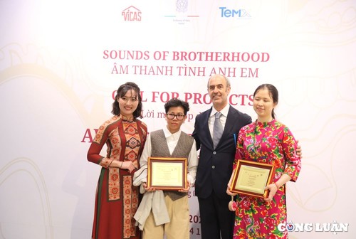 โครงการ  “Sounds of Brotherhood: Discovering Talent” สร้างโอกาสความร่วมมือในหมู่ศิลปิน - ảnh 1