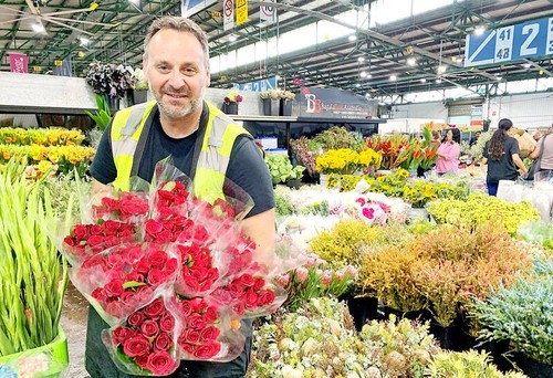 บรรยากาศวันวาเลนไทน์ในทั่วโลก - ảnh 1