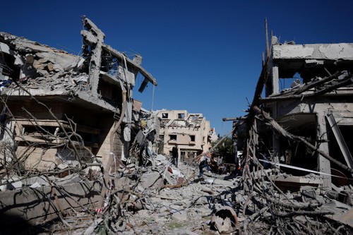 อิสราเอลและอิหร่านเดินหน้าการโจมตีตอบโต้กัน - ảnh 2