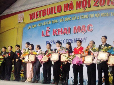 Exposición Vietbuild Hanoi 2013 con participación de 18 países - ảnh 1