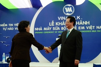 Vinamilk inaugura una planta de producción de leche en polvo - ảnh 1