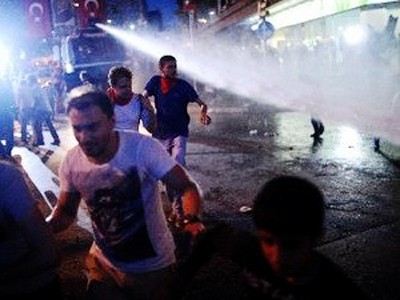 Manifestaciones antigubernamentales continúan en Turquía y Bulgaria - ảnh 1