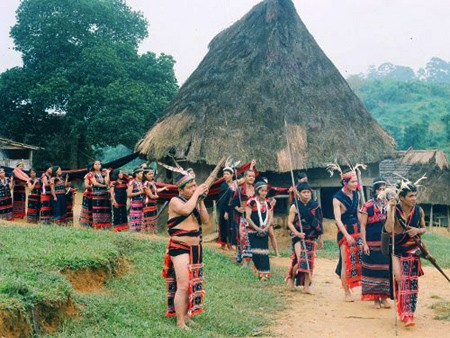 Costumbre “ngủ duông” de los Co Tu en provincia central de Quang Nam - ảnh 3