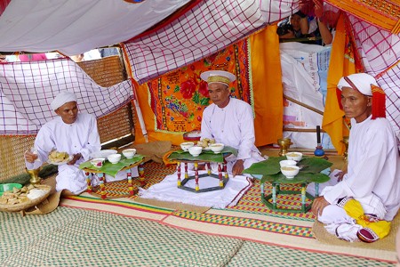 Los grupos de la minoría étnica Cham en Vietnam - ảnh 1